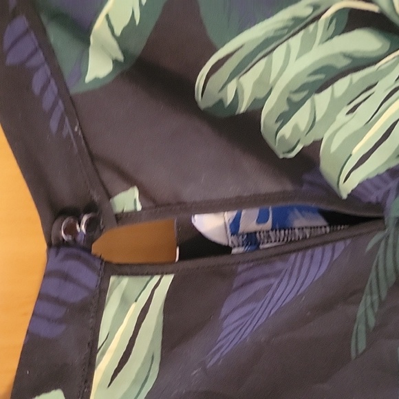 Banana  Republic L top - Picture 3 of 7